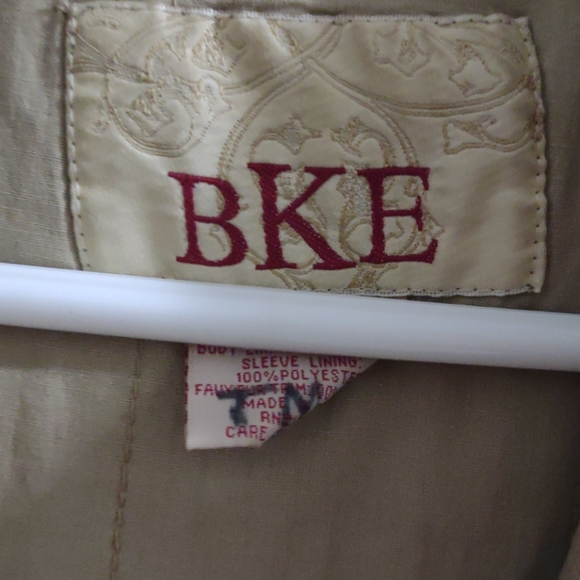 Buckle Jacket - Picture 2 of 2